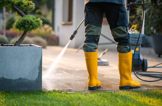Best Garage Pressure Washing  in Callahan, FL